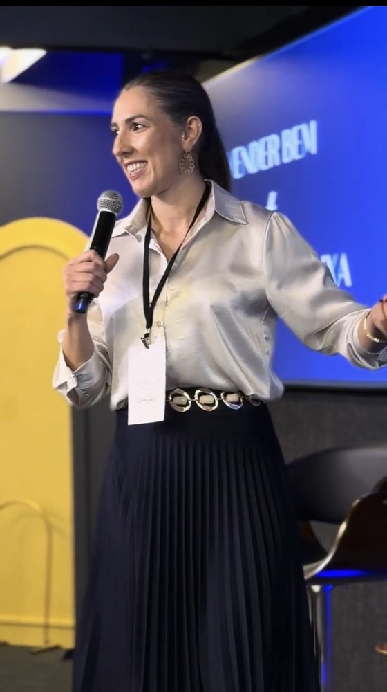 Palestra Lorena Salazar
